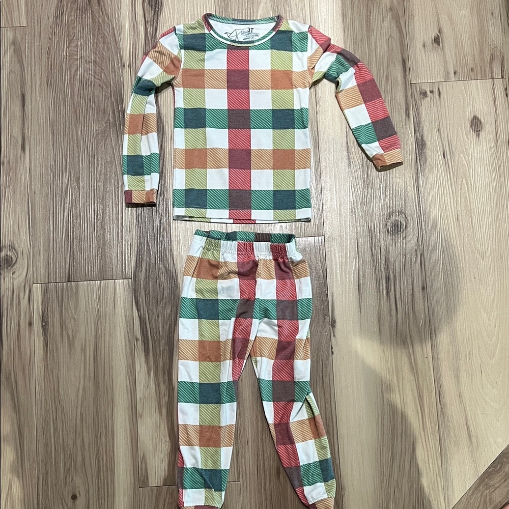 Copper Pearl Christmas pajamas